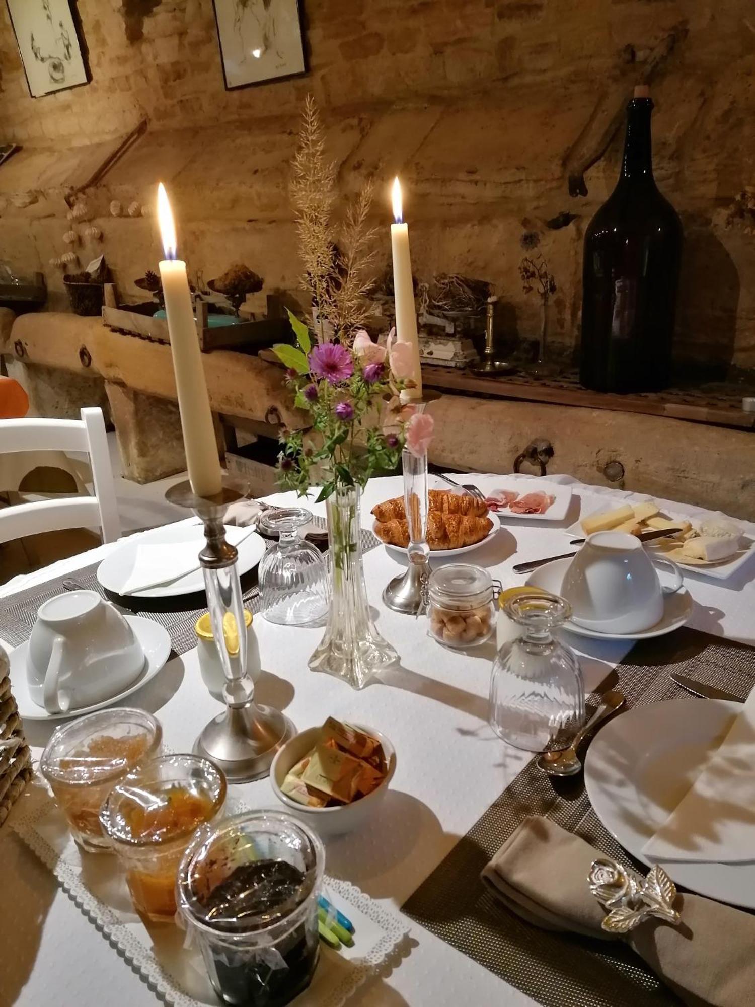 La Malposte Bed & Breakfast Reviers Ngoại thất bức ảnh